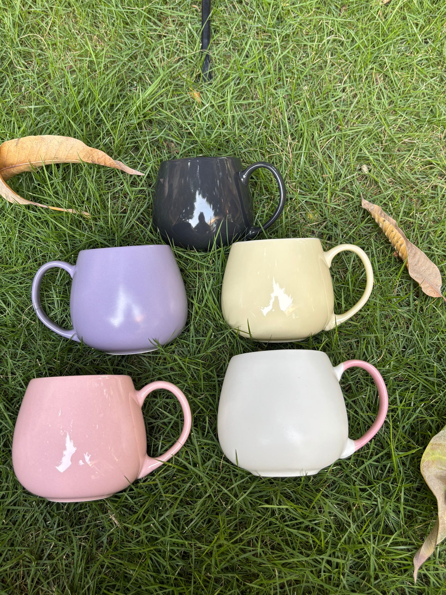 Cozy Curvy Handheld Ceramic Mug
