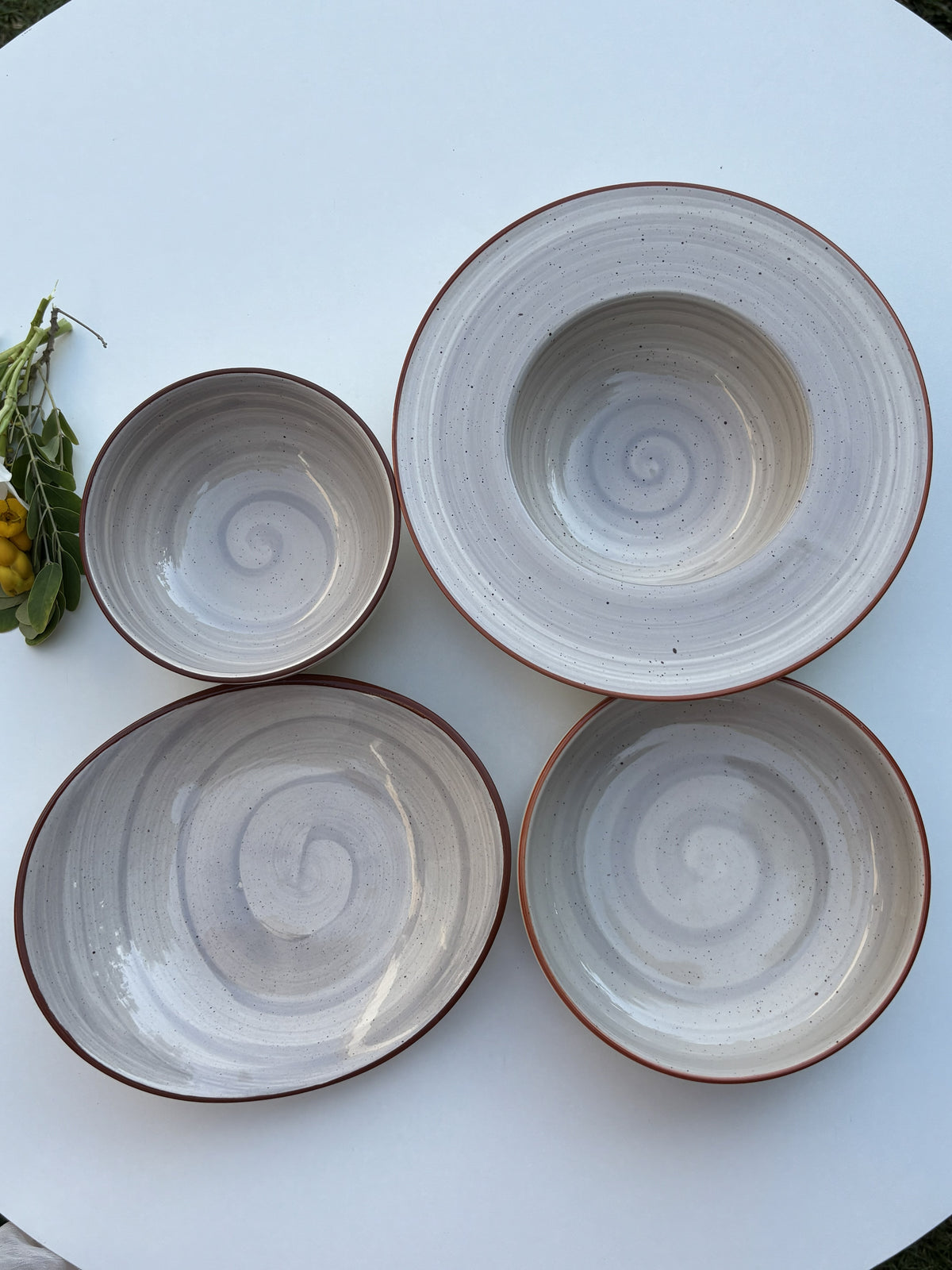 4-Piece Swirl Ceramic Dinnerware Set | Premium Tableware Collection
