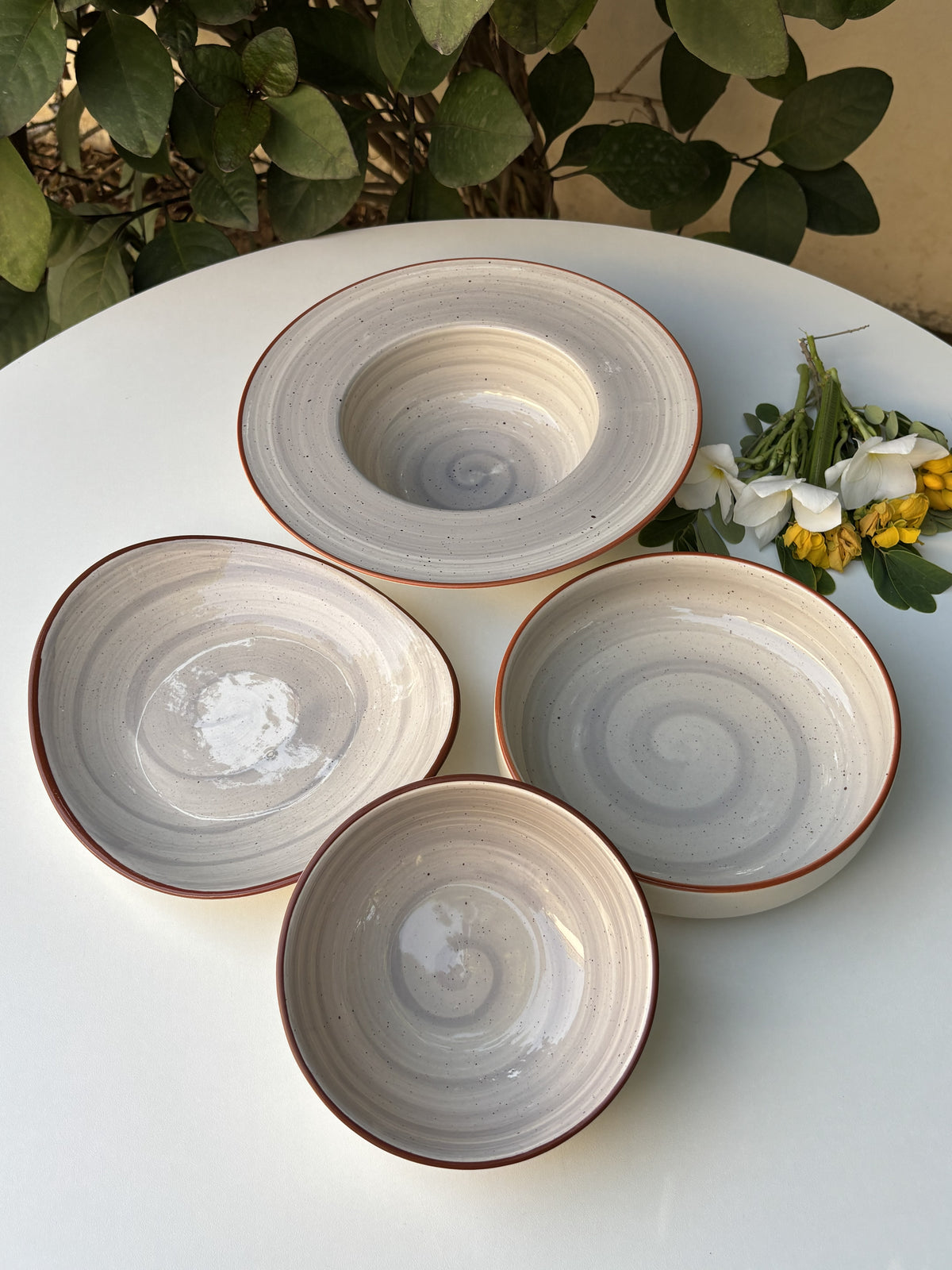 4-Piece Swirl Ceramic Dinnerware Set | Premium Tableware Collection