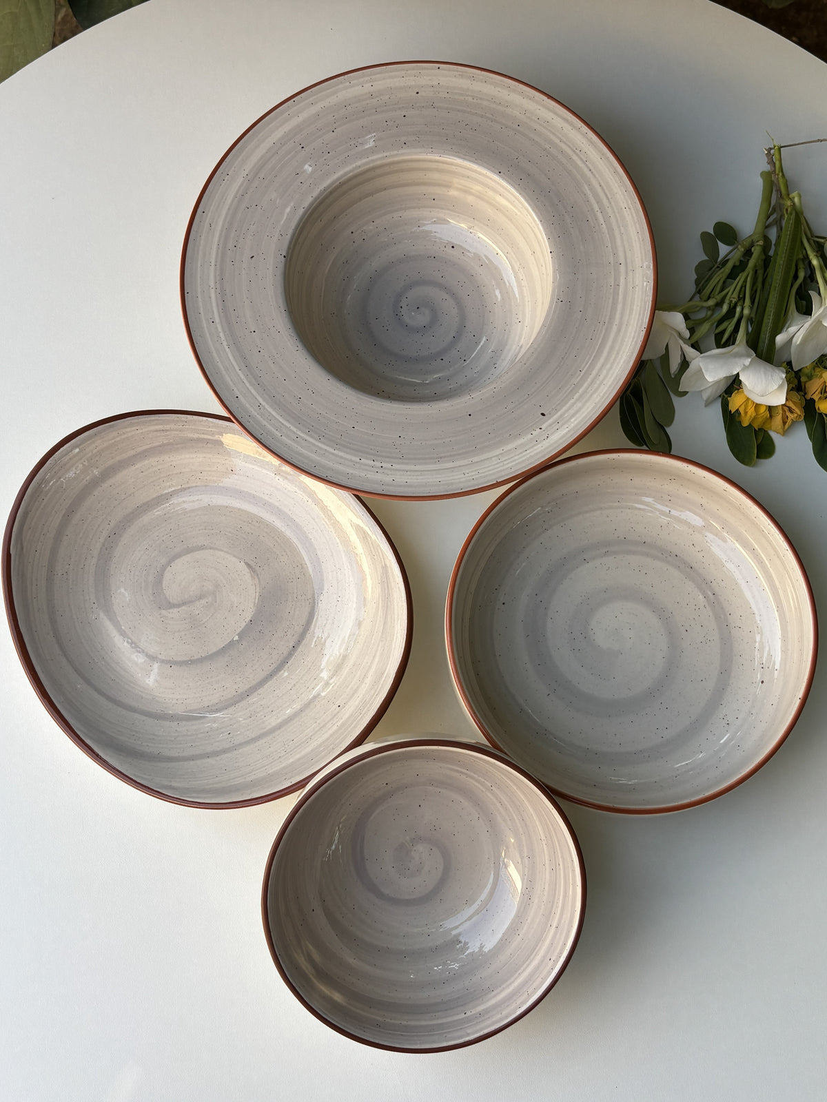 4-Piece Swirl Ceramic Dinnerware Set | Premium Tableware Collection