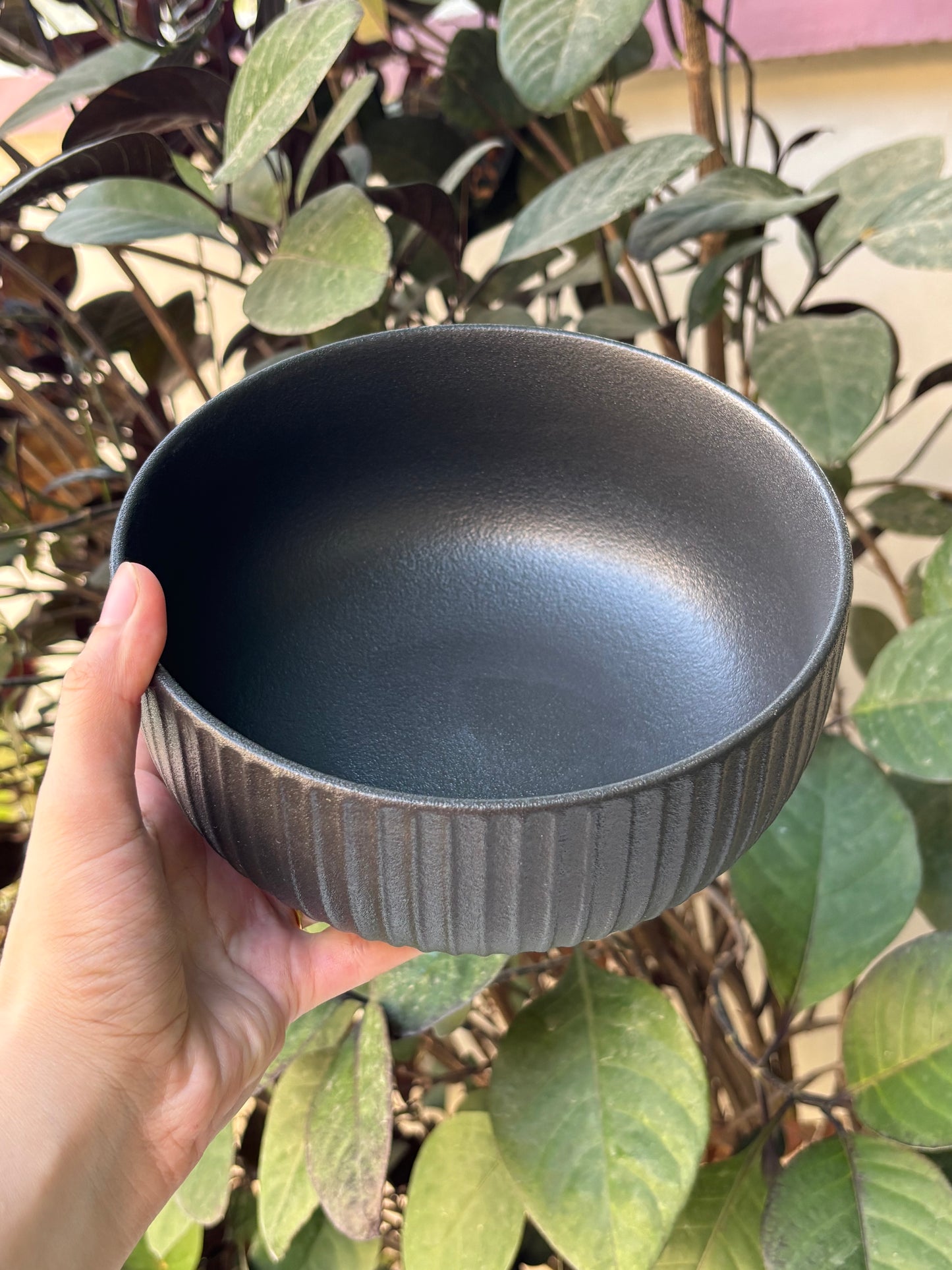 Stoneware Fluted Ceramic Bowl | Matte Black Textured