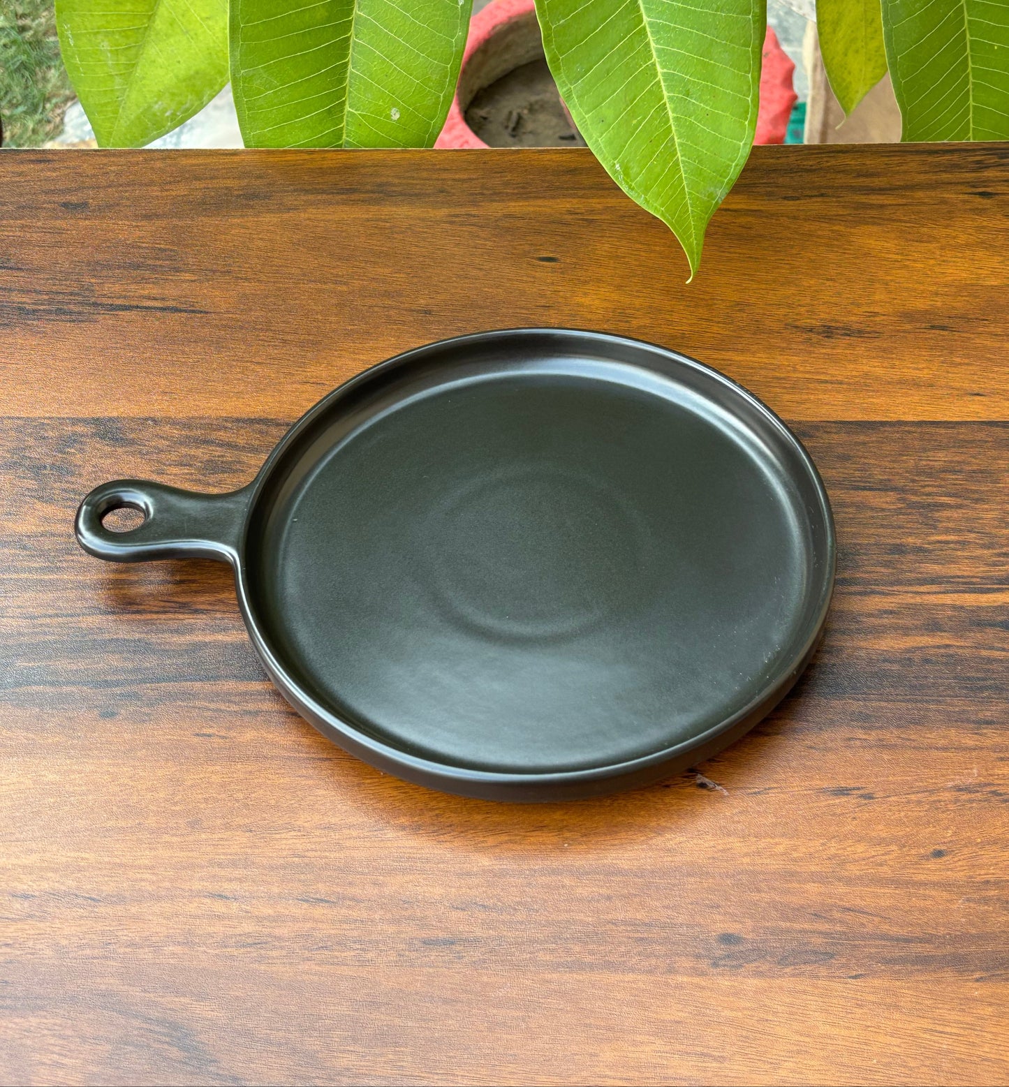 Matte Black Ceramic Pizza Plate with Handle | Serving Platter